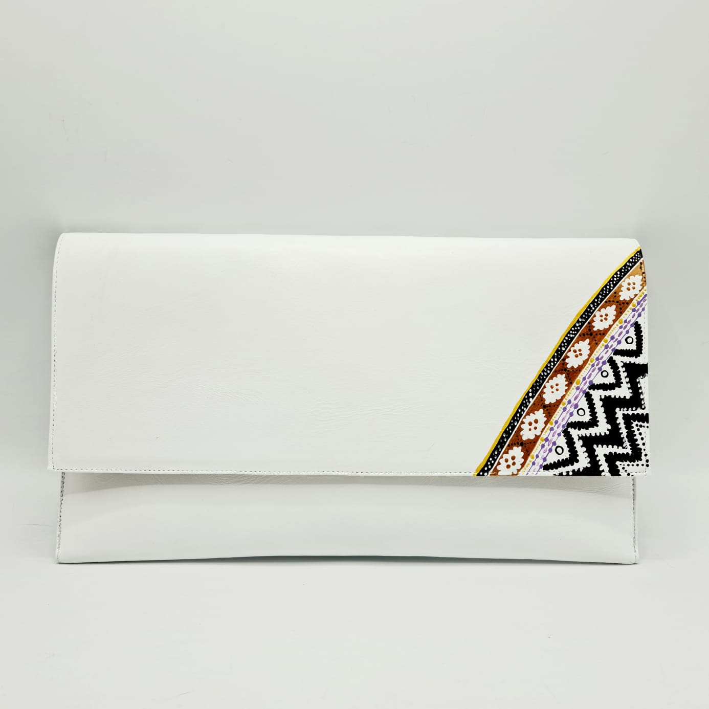 Balerini cu motive traditionale din piele naturala N107