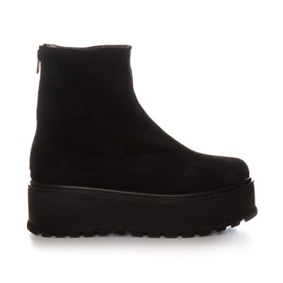 Botine negre din piele intoarsa Vogue V77