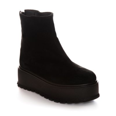 Botine negre din piele intoarsa Vogue V77