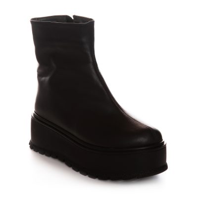 Botine negre din piele naturala Vogue V105