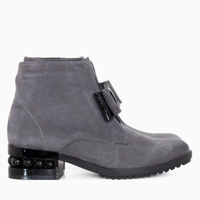 Ghete gri din piele intoarsa Bella D17