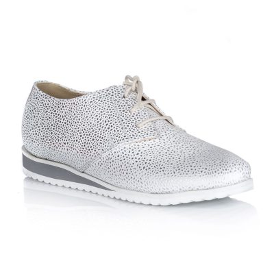 Pantofi cu talpa joasa, bej cu insertii argintii V190